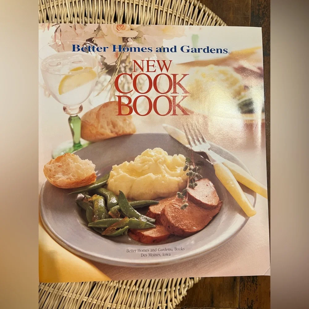 Vintage Better Homes and Gardens New Cook Book 1996 Hardcover